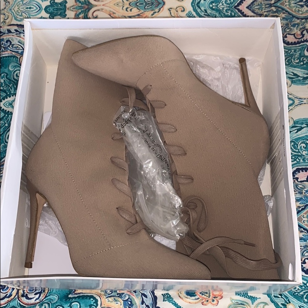 STEVE MADDEN SHOES